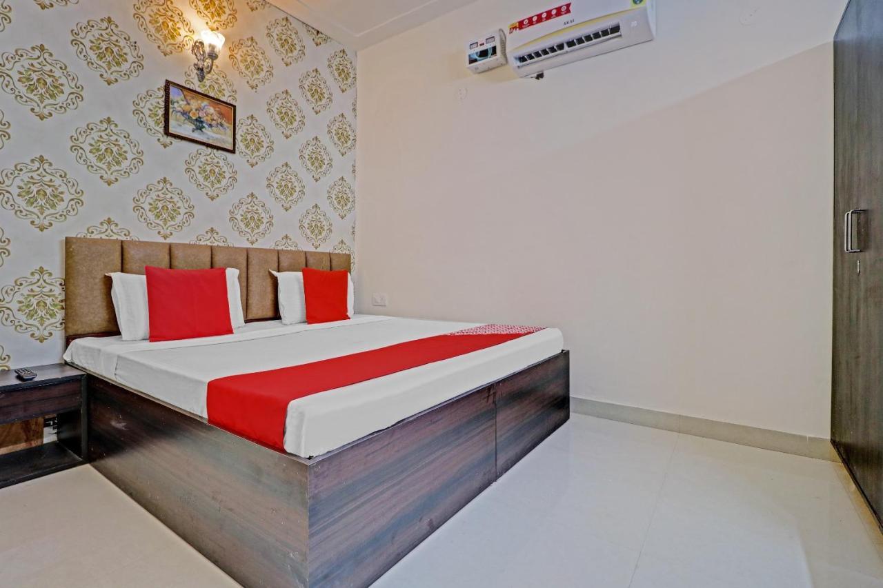 Hotel O Sky View Ludhijána Kültér fotó