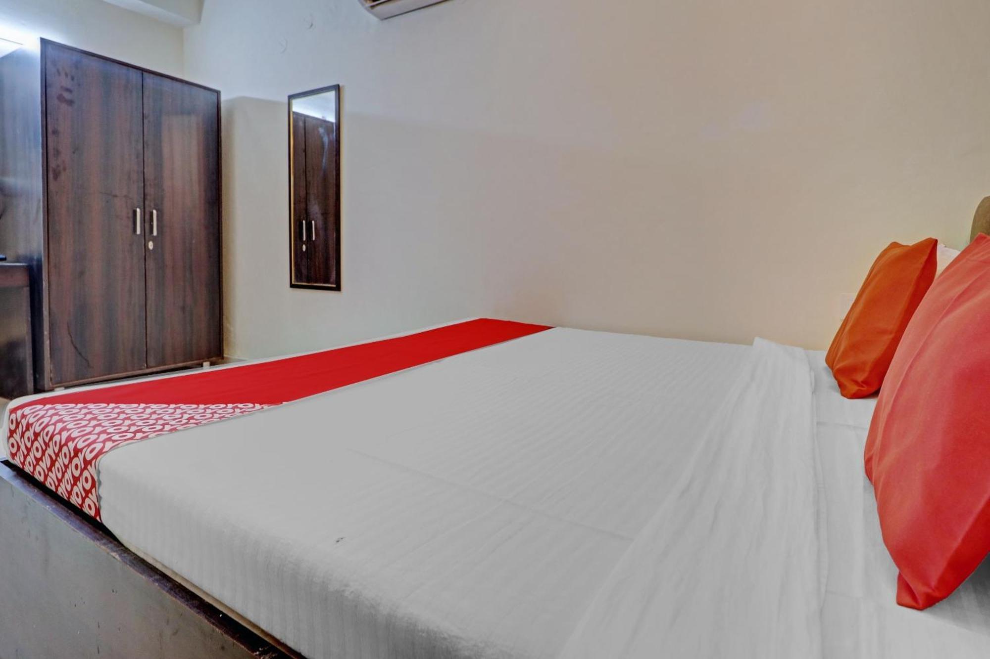 Hotel O Sky View Ludhijána Kültér fotó