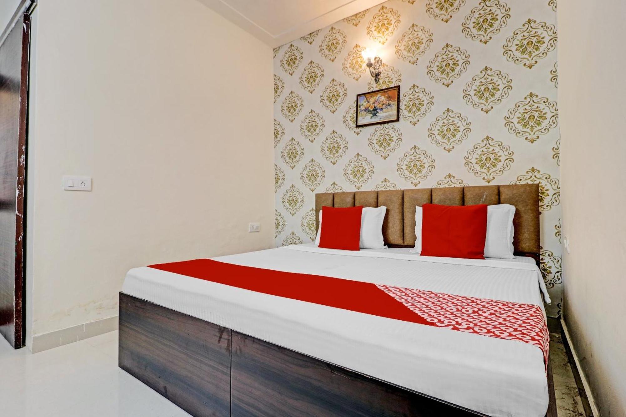 Hotel O Sky View Ludhijána Kültér fotó