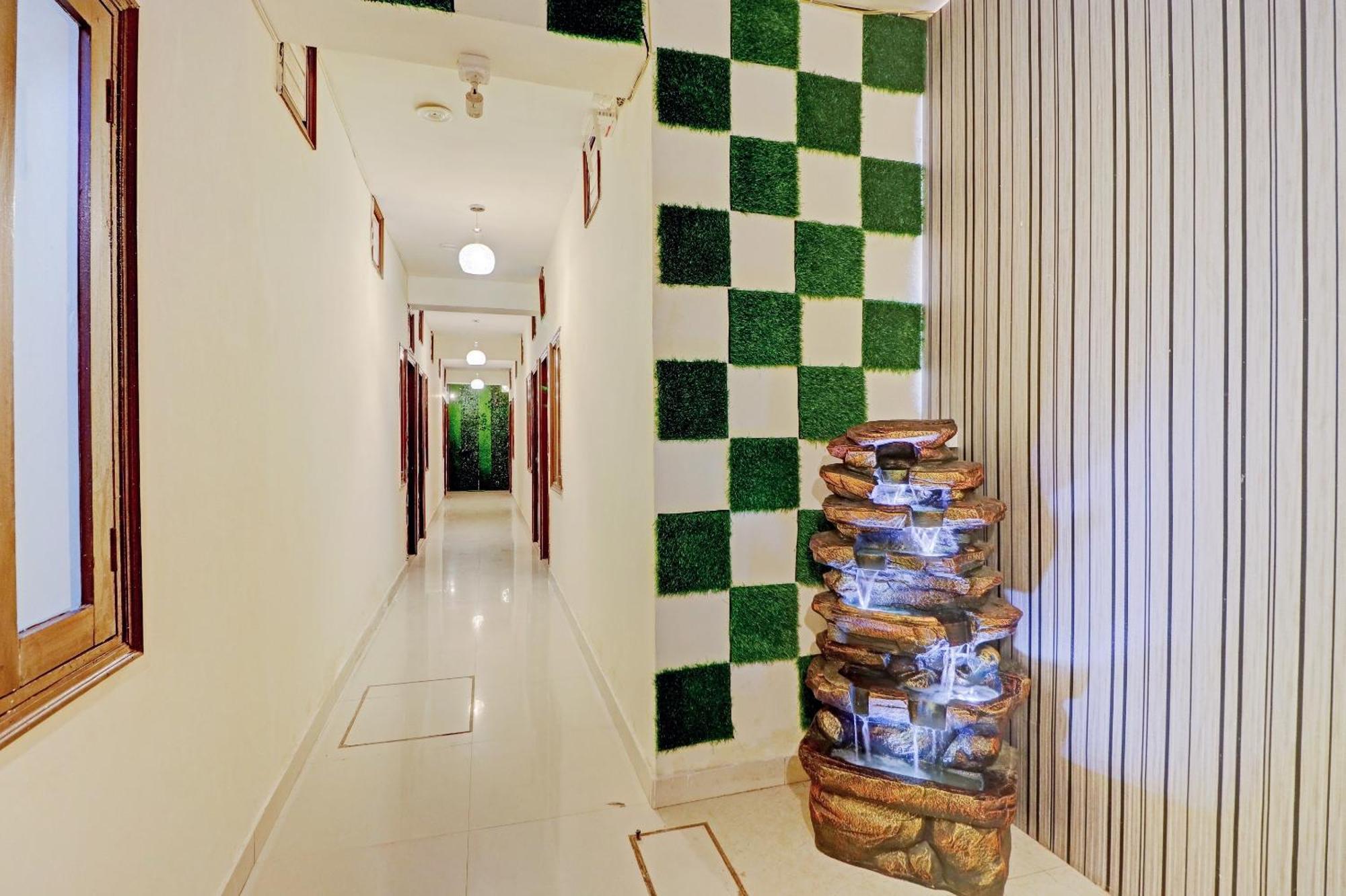 Hotel O Sky View Ludhijána Kültér fotó